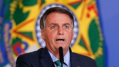 Brazil's President Jair Bolsonaro speaks during a ceremony at the Planalto Palace in Brasilia, on August 5, 2021. (Sergio Lima / AFP) Brazil's President Jair Bolsonaro speaks during a ceremony at the Planalto Palace in Brasilia, on August 5, 2021. (Sergio Lima / AFP)