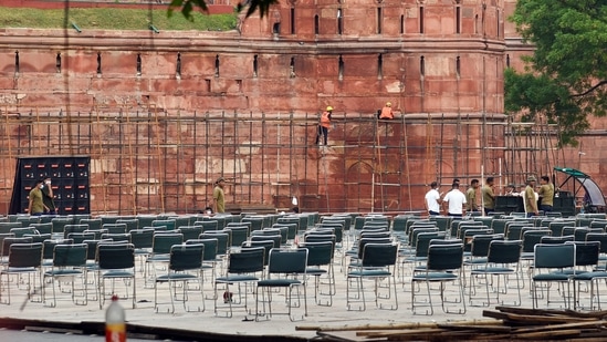 Preparations underway ahead of the Independence Day celebration in front of Red Fort, in New Delhi on August 6.(ANI)