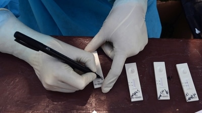 The test positivity rate also fell below 0.10% once again, after two days, to 0.08%, showed data from the state government bulletin. (ANI) The test positivity rate also fell below 0.10% once again, after two days, to 0.08%, showed data from the state government bulletin. (ANI)