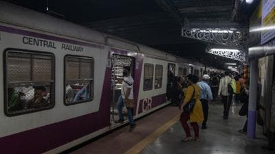 CM has announced opening up the local trains for the fully vaccinated people from August 15. (HT PHOTO) CM has announced opening up the local trains for the fully vaccinated people from August 15. (HT PHOTO)