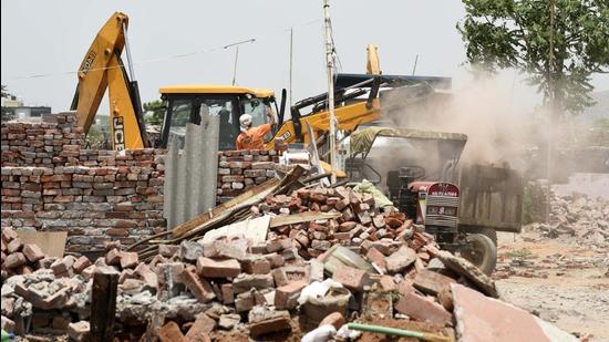 Over the past few weeks, around 10,000 houses in Khori village were demolished. (Parveen Kumar/HT Photo)