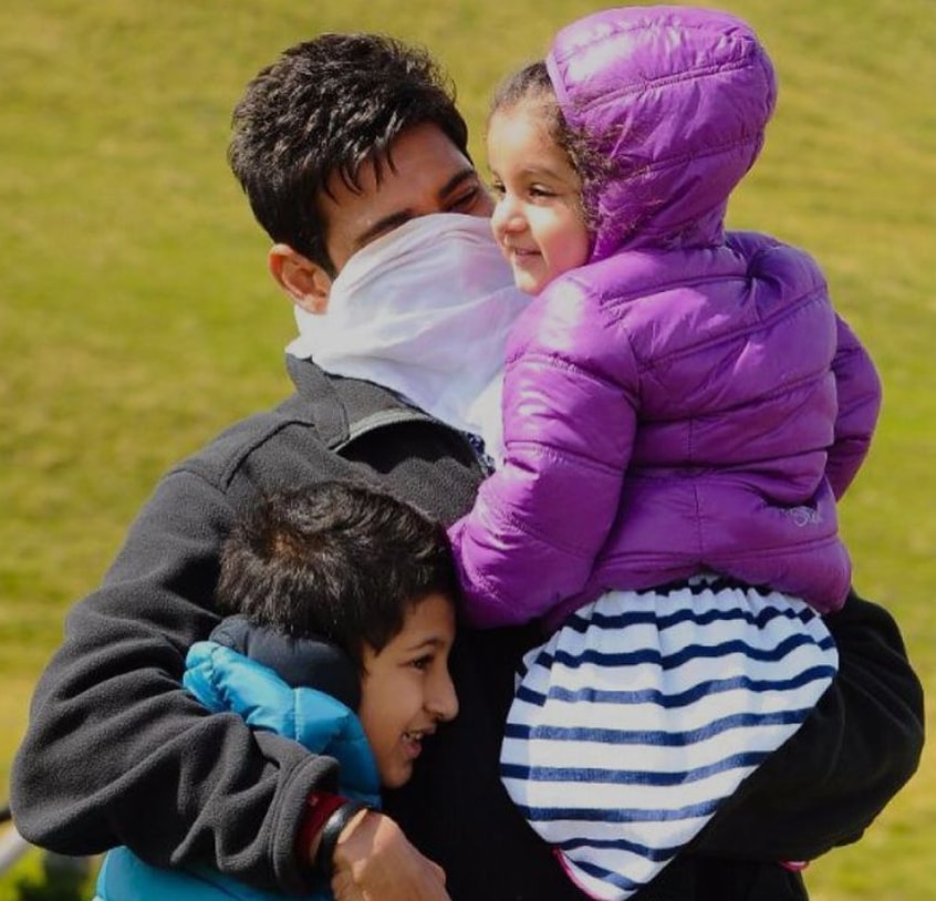 A throwback picture of Mahesh with his kids. A throwback picture of Mahesh with his kids.