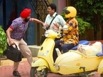 Sodhi prevents Mehta from going with Bhide. Sodhi prevents Mehta from going with Bhide.