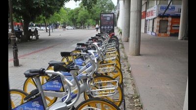 All bicycles will be GPS-enabled and monitored from control centre with 24X7 helpline facility. (HT file) All bicycles will be GPS-enabled and monitored from control centre with 24X7 helpline facility. (HT file)