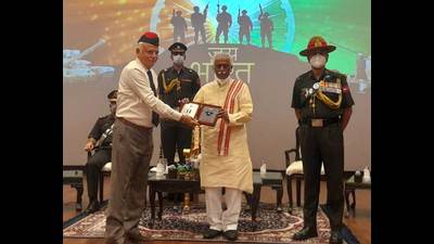 Haryana governor Bandaru Dattatreya during the felicitation ceremony of 25 gallantry award winners at Raina Auditorium in Ambala Cantonment on Tuesday. (HT photo) Haryana governor Bandaru Dattatreya during the felicitation ceremony of 25 gallantry award winners at Raina Auditorium in Ambala Cantonment on Tuesday. (HT photo)