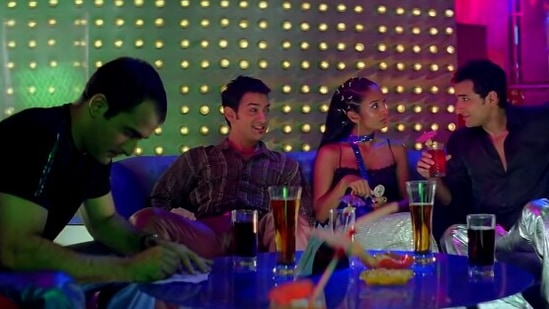 Suchitra Pillai along with Aamir Khan, Saif Ali Khan and Akshaye Khanna in Dil Chahta Hai.