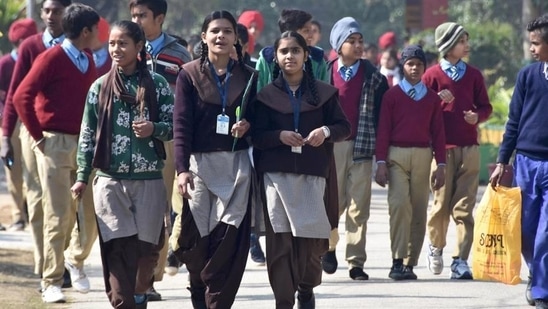 Jharkhand: Police lathi-charge girl students protesting at Dhanbad(HT File)