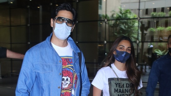 Rumoured couple Sidharth Malhotra and Kiara Advani, who are busy with the promotions of their upcoming film, returned to Mumbai.(Varinder Chawla)