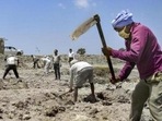 India calculates its poverty by deciding on an MPCE level below which a person is deemed to be poor.(PTI file photo. Representative image) India calculates its poverty by deciding on an MPCE level below which a person is deemed to be poor.(PTI file photo. Representative image)