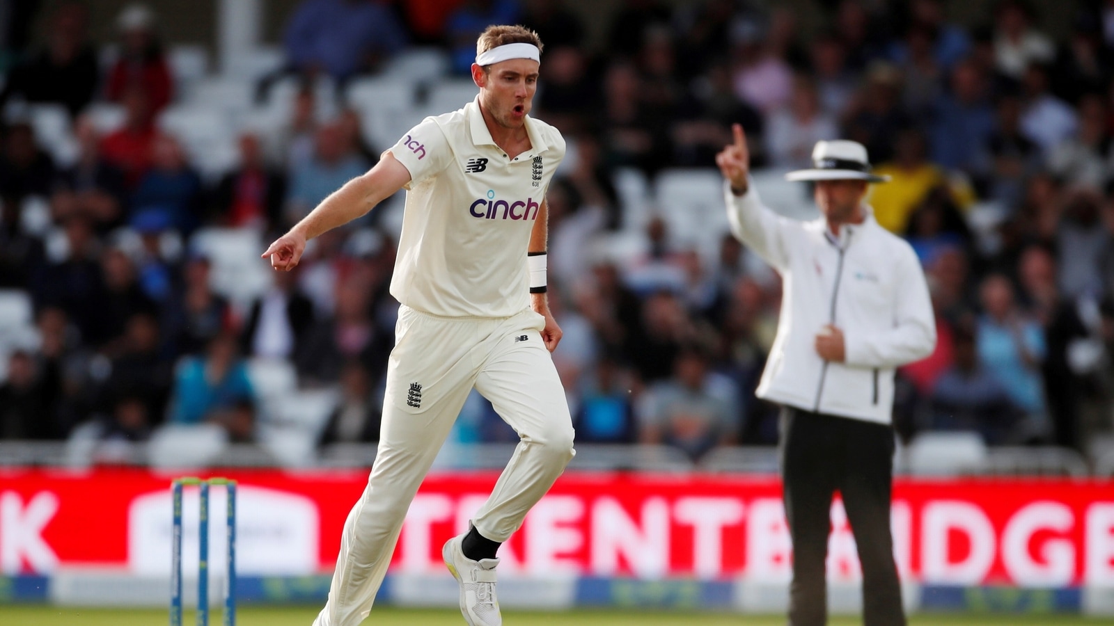 Stuart Broad ruled out of India Test series with calf injury | Crickit