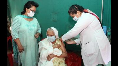 Himachal’s Kangra district is on the top with 46,790 Covid cases, followed by 28,651 in Mandi and 26,052 in Shimla. (HT Photo)