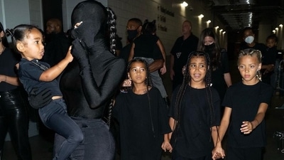 Kim Kardashian with her children (Instagram)