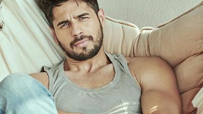 Sidharth Malhotra’s father was in the Indian Navy and grandfather served at the Indo-China war of 1962. Sidharth Malhotra’s father was in the Indian Navy and grandfather served at the Indo-China war of 1962.