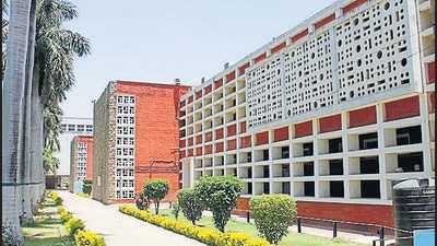 At Post Graduate Government College in Sector 11, Chandigarh, classes for second-year students except BA II will start from Thursday in blended mode. (HT FILE PHOTO) At Post Graduate Government College in Sector 11, Chandigarh, classes for second-year students except BA II will start from Thursday in blended mode. (HT FILE PHOTO)