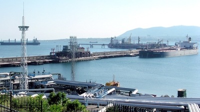 Russian scientists and the World Wildlife Fund sounded the alarm on August 11, 2021, over a huge oil spill in Russia's Black Sea. (AFP) Russian scientists and the World Wildlife Fund sounded the alarm on August 11, 2021, over a huge oil spill in Russia's Black Sea. (AFP)