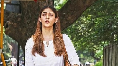 In Netrikann, Nayanthara plays a blind woman. In Netrikann, Nayanthara plays a blind woman.