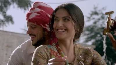Sonam Kapoor and Farhan Akhtar in Bhaag Milkha Bhaag. Sonam Kapoor and Farhan Akhtar in Bhaag Milkha Bhaag.