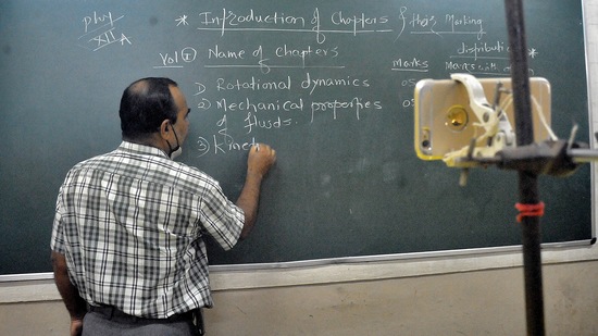 Delhi Community school provides free education to underprivileged students(HT PHOTO)