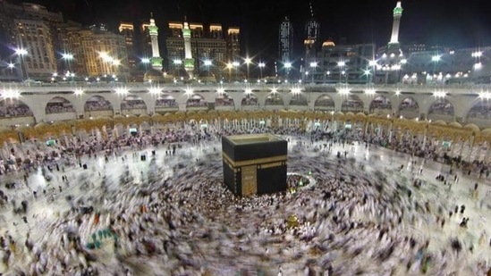 Worshippers gather at the Grand Mosque in Islam's holiest city of Mecca for the Umrah pilgrimage (File Photo / AFP)