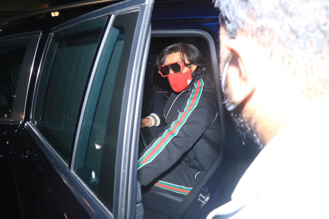Ranveer Singh seen outside Karan Johar's home. Ranveer Singh seen outside Karan Johar's home.