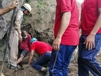Kinnaur: ITBP team at the landslide point during search operation on the Reckong Peo-Shimla Highway in Kinnaur district.(PTI) Kinnaur: ITBP team at the landslide point during search operation on the Reckong Peo-Shimla Highway in Kinnaur district.(PTI)