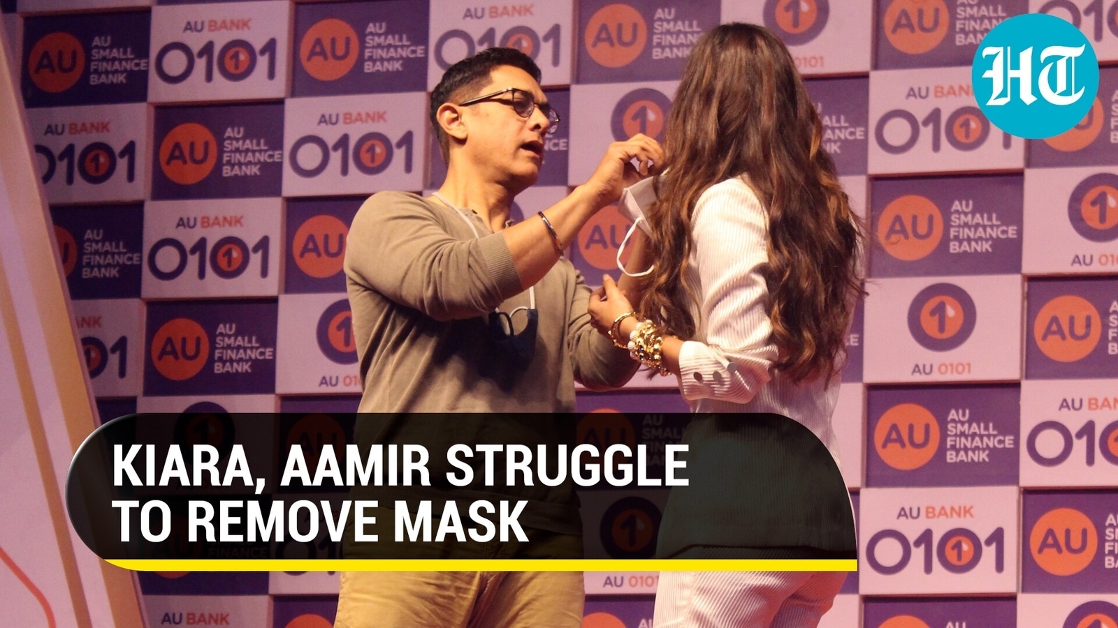 Watch: Kiara Advani's mask gets stuck during event with Aamir Khan