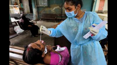 In some respite, no death was recorded in the tricity for the 12th straight day. (Satish Bate/HT PHOTO)