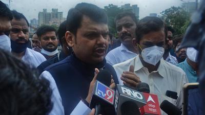 Opposition leader Devendra Fadnvis visits the newly-constructed Kopri bridge, in Thane. (HT PHOTO) Opposition leader Devendra Fadnvis visits the newly-constructed Kopri bridge, in Thane. (HT PHOTO)