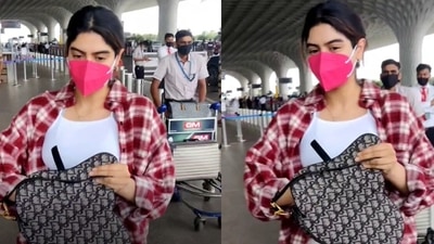 Khushi Kapoor spotted at the airport. (Varinder Chawla) Khushi Kapoor spotted at the airport. (Varinder Chawla)