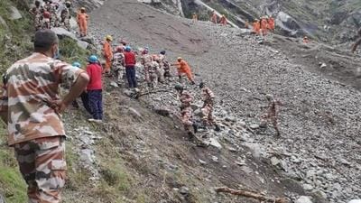 Rescue operations going on in Kinnaur, a day after landslide on Thursday. (HT PHOTO)