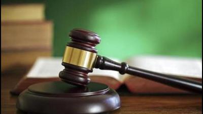 Gavel and law books (Getty Images/iStockphoto) Gavel and law books (Getty Images/iStockphoto)