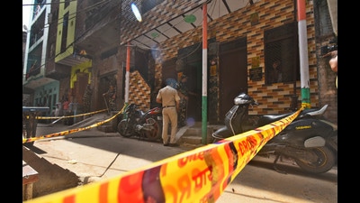 The encounter site where two gangsters were killed at Khajuri Khas in Delhi on Wednesday. (Raj K Raj/HT Photo) The encounter site where two gangsters were killed at Khajuri Khas in Delhi on Wednesday. (Raj K Raj/HT Photo)