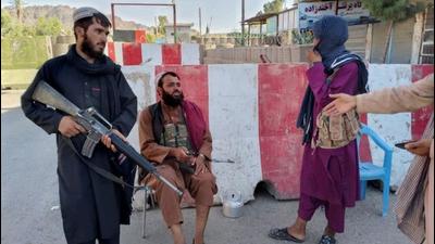 The security advisory from the Indian embassy was the fourth such alert issued since June 29 and reiterated the call for Indian nationals in Afghanistan to make immediate arrangements to return home via commercial air services. It also reiterated a warning to avoid non-essential travel. (Image used for representation). (REUTERS PHOTO.) The security advisory from the Indian embassy was the fourth such alert issued since June 29 and reiterated the call for Indian nationals in Afghanistan to make immediate arrangements to return home via commercial air services. It also reiterated a warning to avoid non-essential travel. (Image used for representation). (REUTERS PHOTO.)