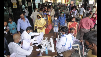 Health worker collecting samples for Covid test in Lucknow. (Deepak Gupta/HT Photo)