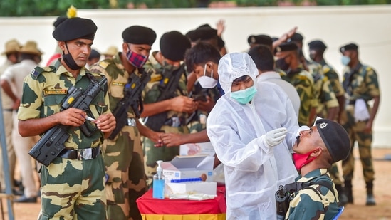 The Delta variant was reported from seven additional countries last week, taking the total number of countries to 142, as per the WHO report.(PTI) The Delta variant was reported from seven additional countries last week, taking the total number of countries to 142, as per the WHO report.(PTI)