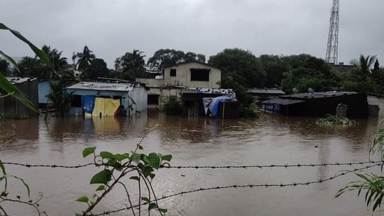 Floods are now increasingly affecting the non-farm sector in India.(HT file photo)
