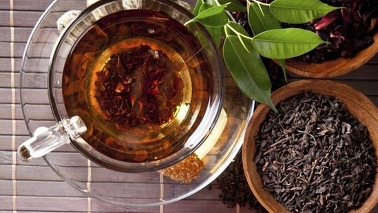 Kadha or herbal tea: A variety of spices with strong anti-oxidant and anti-inflammatory properties can be consumed in form of herbal tea or kadha made from tulsi (basil), dalchini (cinnamon), kalimirch (black pepper), shunthi (dry ginger) and munakka (raisin) once or twice a day. You can add jaggery or lemon juice for taste.(Pinterest)