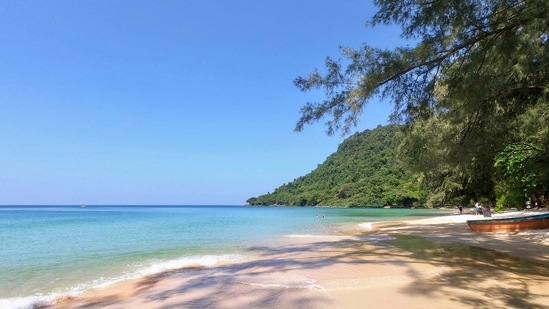Sihanoukville Beaches: Sihanoukville is famous for its pristine beaches, tropical islands and the mangrove jungles of Ream National Park.(Unsplash)