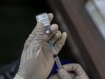 A nurse prepares a dose of Bharat Biotech Ltd. Covaxin vaccine at a Covid-19 vaccination center.(Bloomberg) A nurse prepares a dose of Bharat Biotech Ltd. Covaxin vaccine at a Covid-19 vaccination center.(Bloomberg)