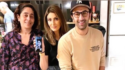 Ranbir Kapoor, Riddhima Kapoor Sahni and their cousin Natasha Nanda celebrate Rakhi early this year. Ranbir Kapoor, Riddhima Kapoor Sahni and their cousin Natasha Nanda celebrate Rakhi early this year. 
