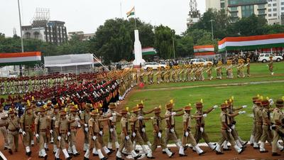 Jawans during final rehearsal for Independence Day function at Gandhi Maidan in Patna on Friday. (Santosh Kumar/HT Photo)