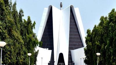 Punjabi University, which has a monthly salary budget of  ₹33 crore, is currently facing a financial crisis. (HT FILE)