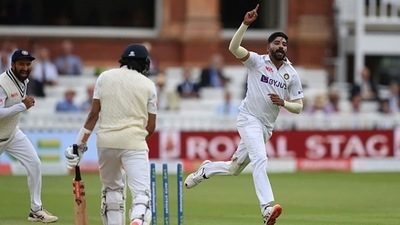 Mohammed Siraj struck twice in the first over after tea to rock England as he dismissed Dom Sibley and Haseeb Hameed (in pic). (Getty) Mohammed Siraj struck twice in the first over after tea to rock England as he dismissed Dom Sibley and Haseeb Hameed (in pic). (Getty)