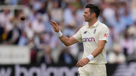 England's James Anderson catches the ball as he wait6s to bowl during the 2nd cricket test between England and India at Lord's cricket ground in London, Thursday, Aug. 12, 2021. (AP Photo/Alastair Grant)(AP)