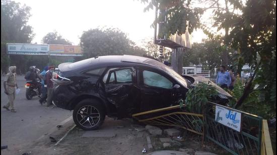 The 18-year-old driver had fled with his two friends leaving the Mercedes car behind after the accident in Mohali. (HT File Photo)