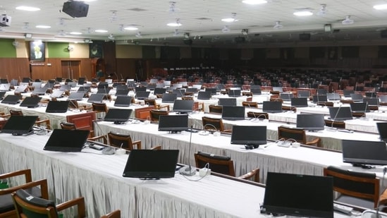 Tamil Nadu assembly budget session: 234 desktops the assembly have been fixed for the legislators.&nbsp;(File Photo / HT)