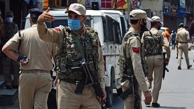 Jammu and Kashmir Police personnel in Srinagar. Representational image. (ANI) Jammu and Kashmir Police personnel in Srinagar. Representational image. (ANI)
