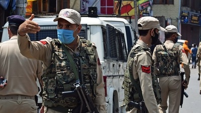 Jammu and Kashmir Police personnel in Srinagar. (ANI) Jammu and Kashmir Police personnel in Srinagar. (ANI)