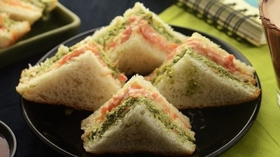 Tri-colour sandwich: This can be made without fuss with readily available ingredients like bread, butter, mint chutney, paneer, carrot, tomato ketchup etc. You just have to layer the bread slices right. (Tarla Dalal) Tri-colour sandwich: This can be made without fuss with readily available ingredients like bread, butter, mint chutney, paneer, carrot, tomato ketchup etc. You just have to layer the bread slices right. (Tarla Dalal)