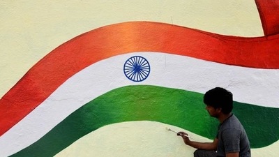 Ministry of Culture created a program to enable people to sing the national anthem by August 15 and upload it on the website. (HT file photo)